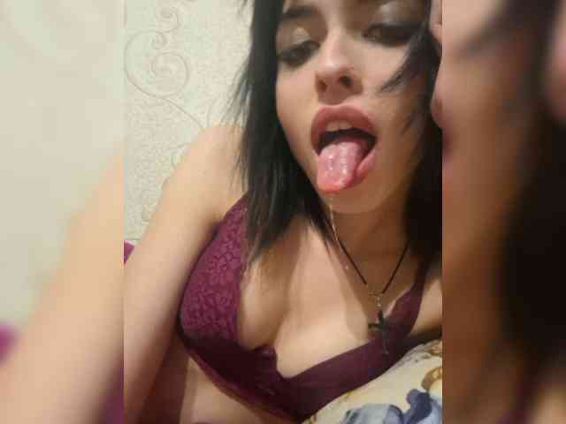 Violet-gold Live Webcam on BongaCams