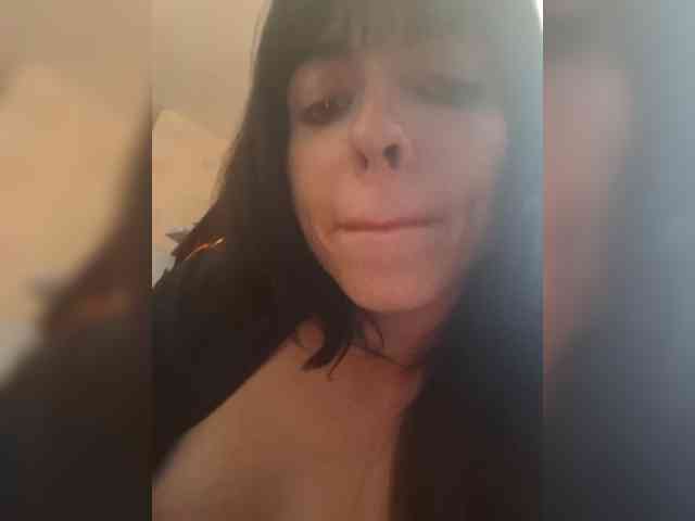 Violet-gold Live Webcam on BongaCams