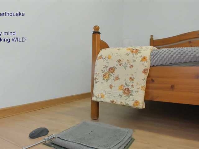 E000E live cam on BongaCams