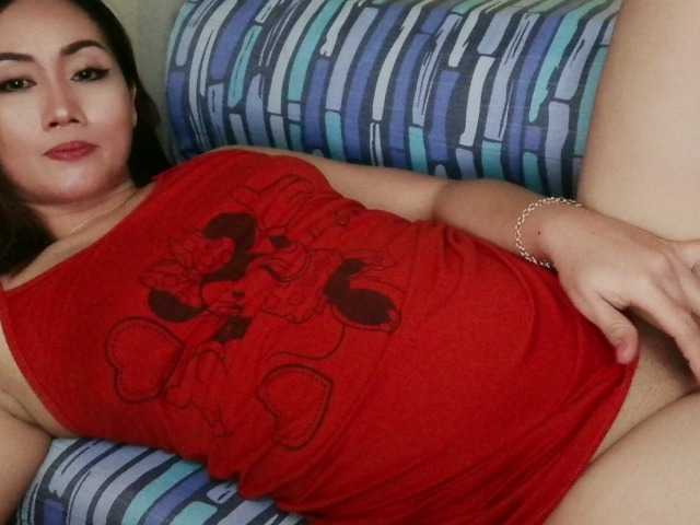 Miss0811 live cam on BongaCams