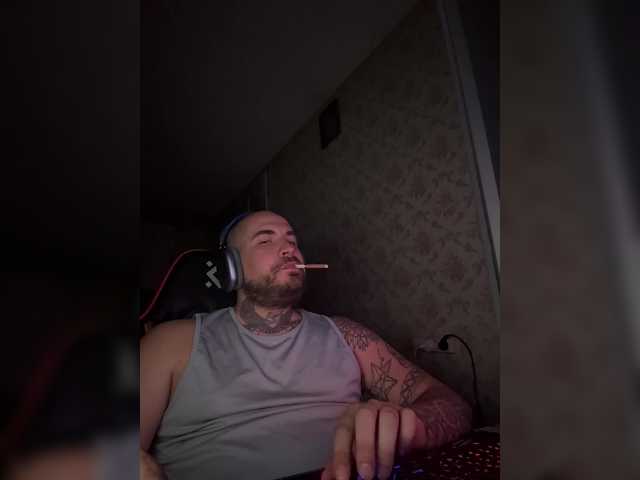 kyzmabig live webcam show