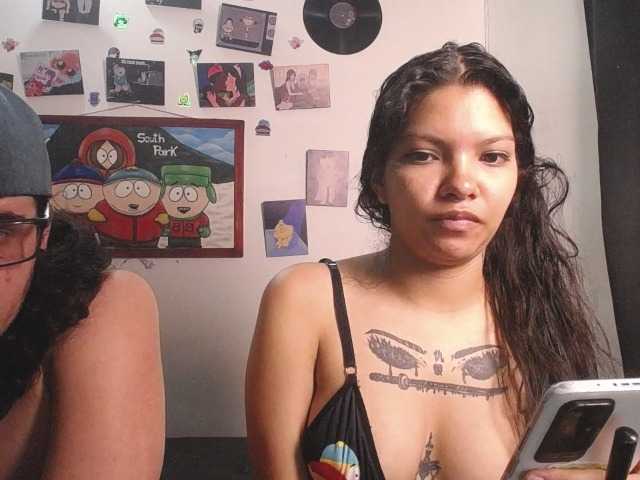 insomnio21a live cam on BongaCams