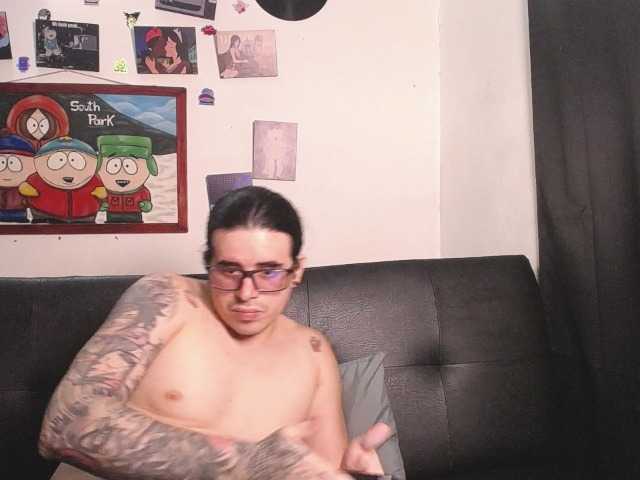 insomnio21a live cam on BongaCams
