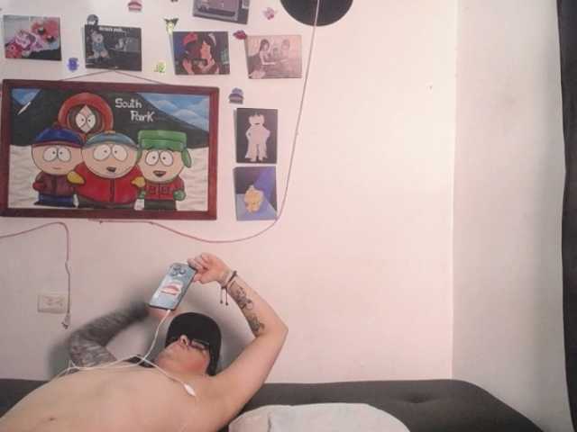 insomnio21a live cam on BongaCams