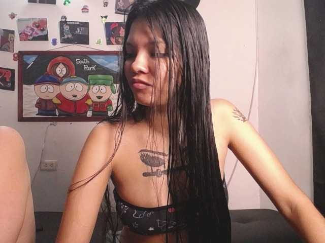 insomnio21a live cam on BongaCams