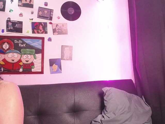 insomnio21a live cam on BongaCams
