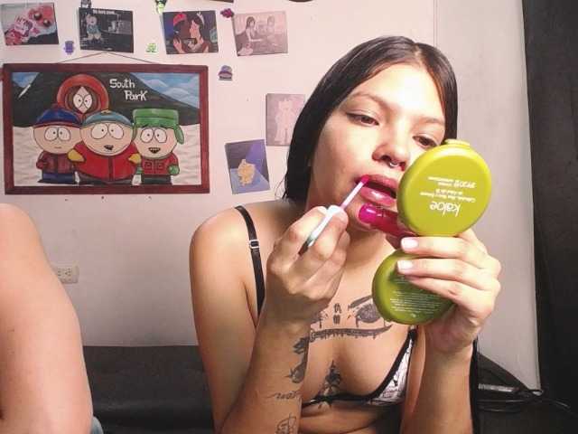 insomnio21a live cam on BongaCams
