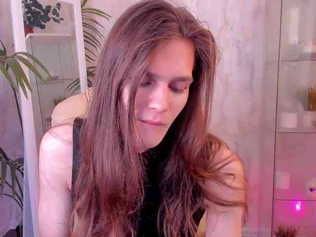 Williamsnake's cam show statistics and live stream