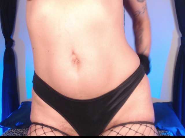 AgathaTenebri live cam on BongaCams