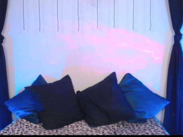 AgathaTenebri live cam on BongaCams