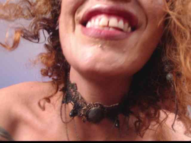 AgathaTenebri webcam
