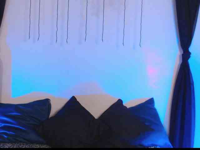 AgathaTenebri webcam