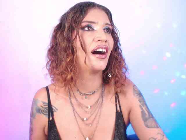 AgathaTenebri webcam