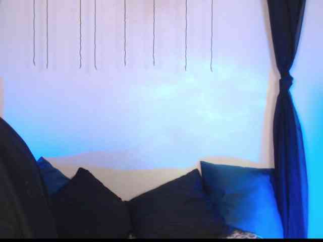 AgathaTenebri webcam