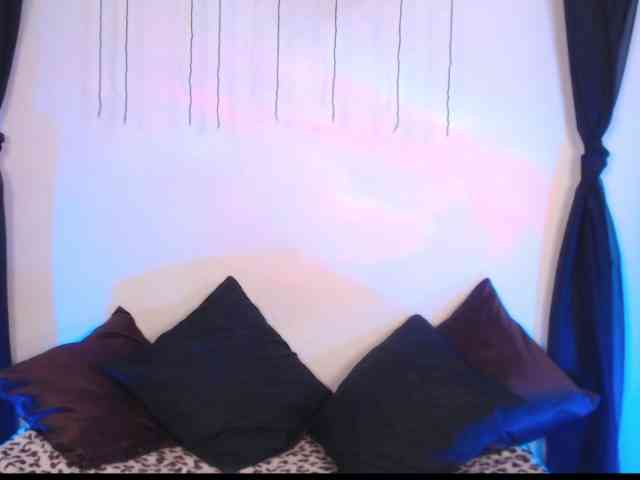 AgathaTenebri webcam
