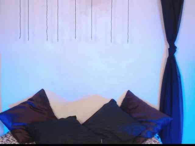 AgathaTenebri webcam