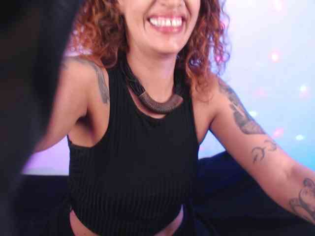 AgathaTenebri webcam