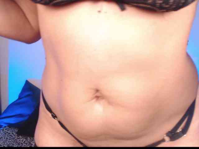 AgathaTenebri webcam