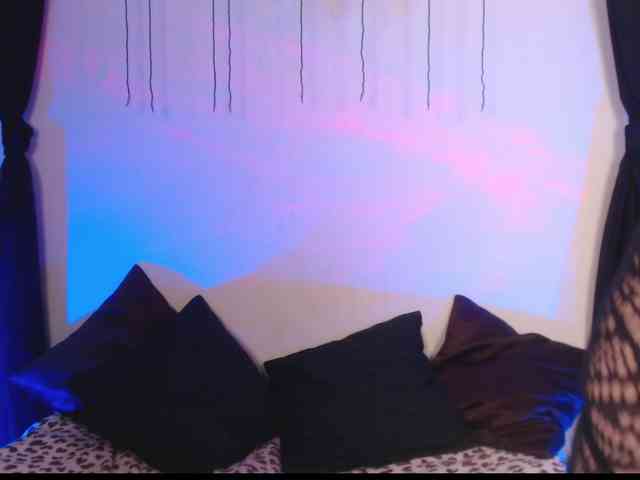 AgathaTenebri webcam