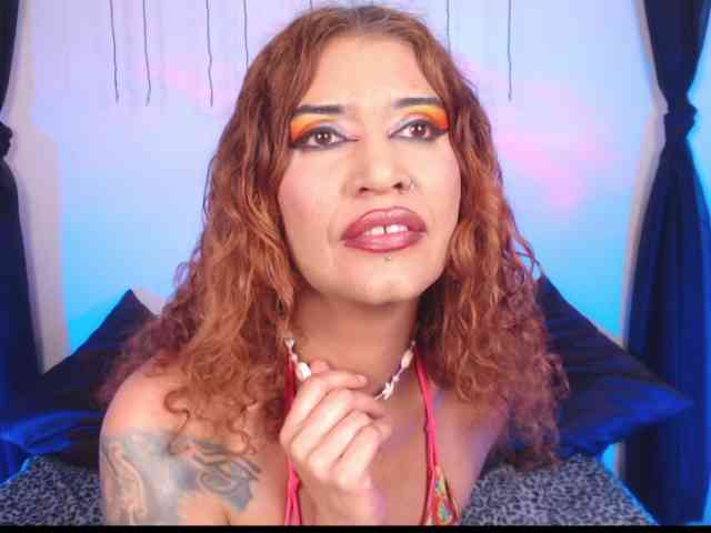 AgathaTenebri webcam