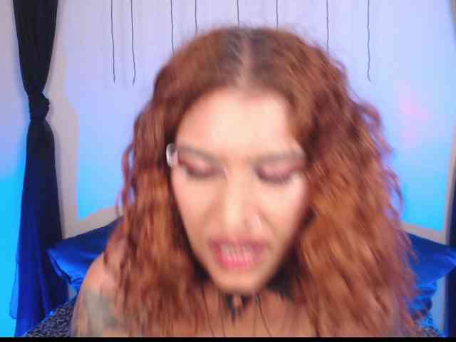 AgathaTenebri webcam