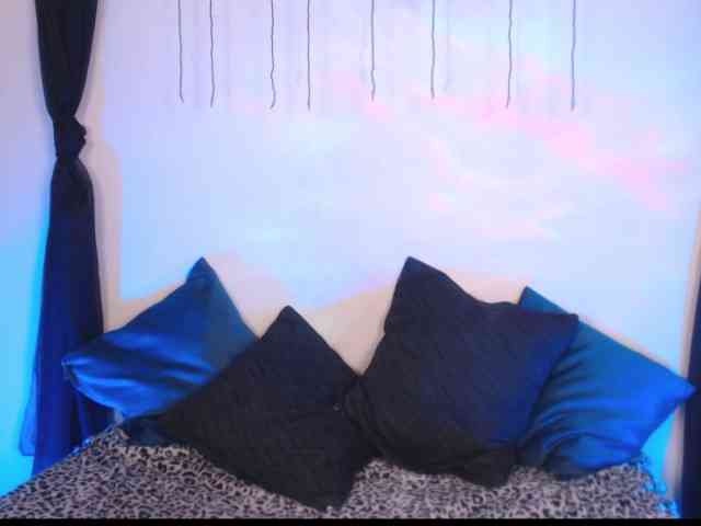 AgathaTenebri webcam