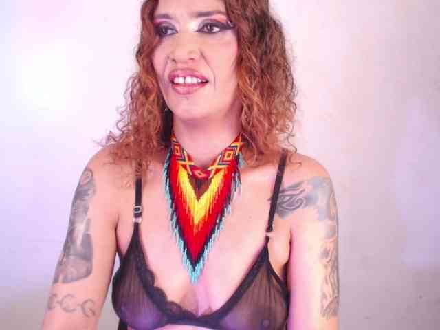 AgathaTenebri webcam