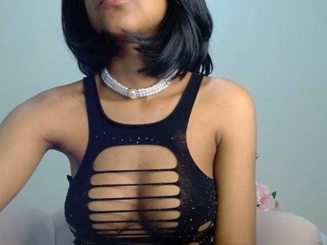 IndiaSelvagem live cam on BongaCams