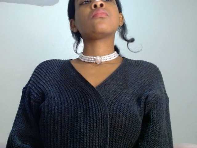 IndiaSelvagem live cam on BongaCams