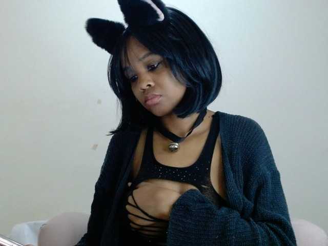 IndiaSelvagem live cam on BongaCams