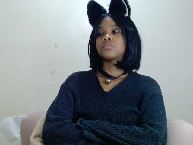IndiaSelvagem live cam on BongaCams