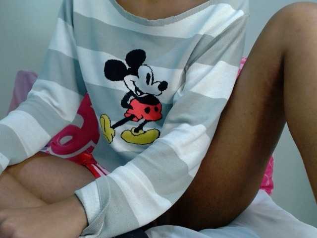 IndiaSelvagem live cam on BongaCams