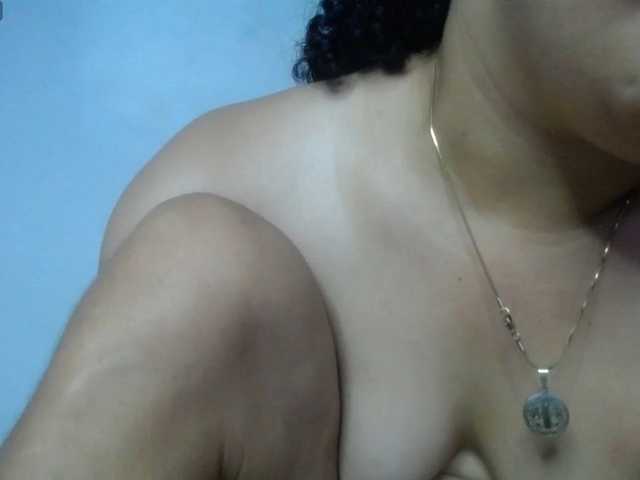 Eros-smith69 live cam on BongaCams