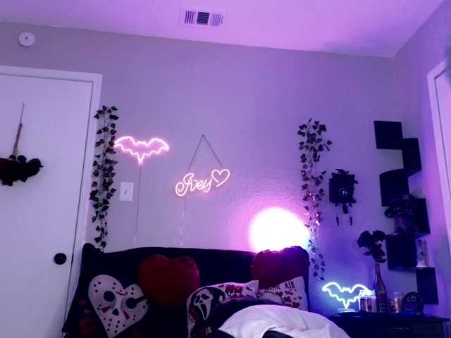 Iveyandjames live cam on BongaCams