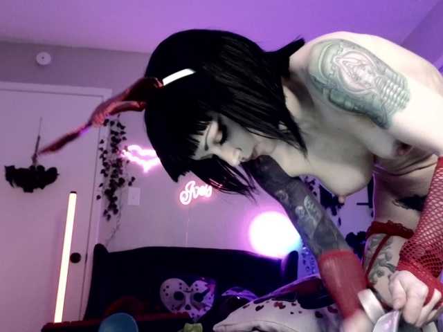 Iveyandjames live cam on BongaCams
