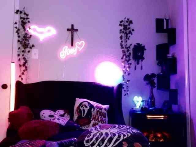 Ivey_strigoi webcam