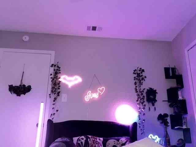 Ivey_strigoi webcam