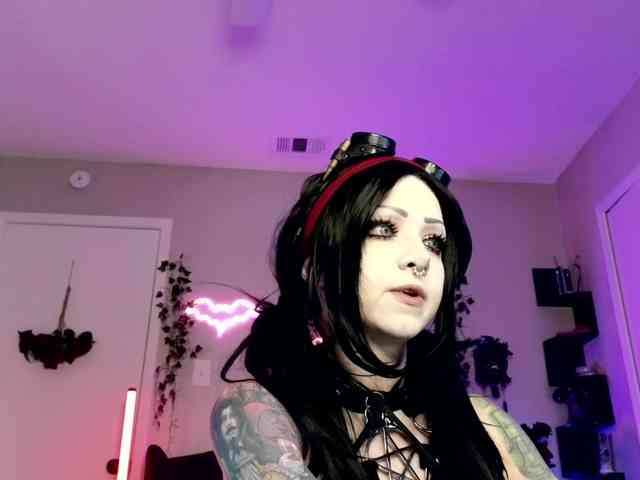 Ivey_strigoi webcam