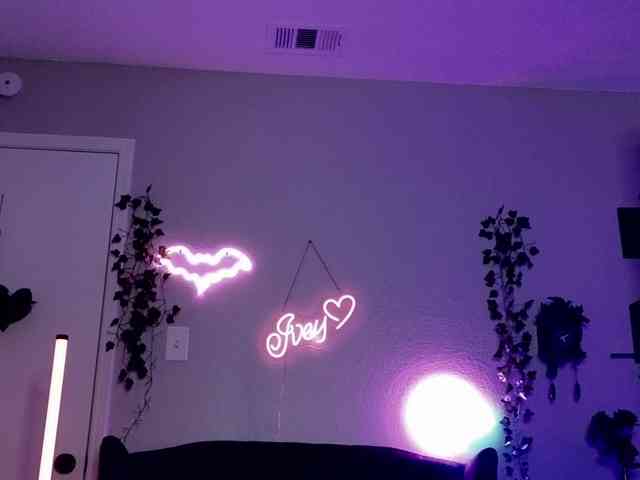 Ivey_strigoi webcam