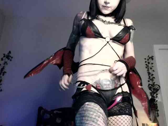 Ivey_strigoi