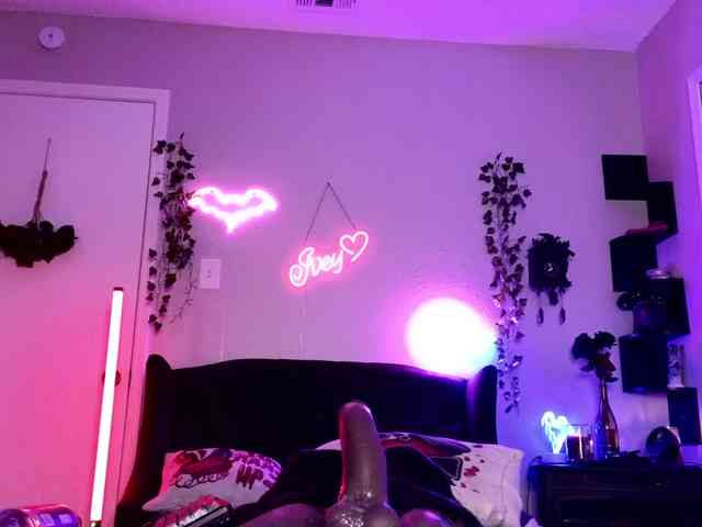 Ivey_strigoi webcam