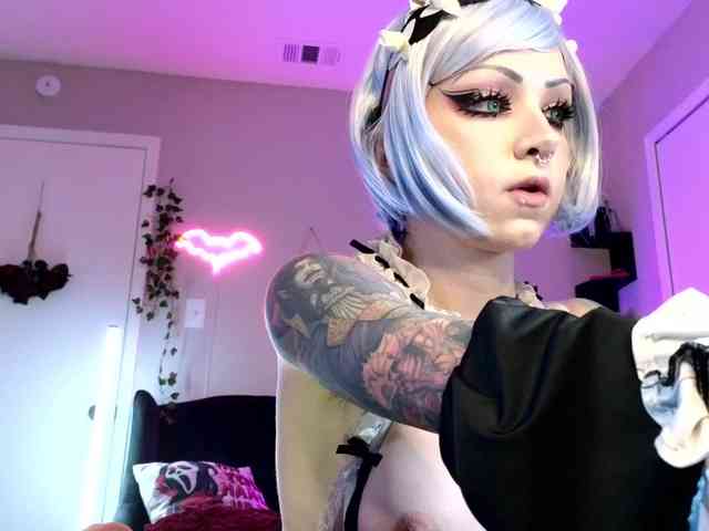 Ivey_strigoi