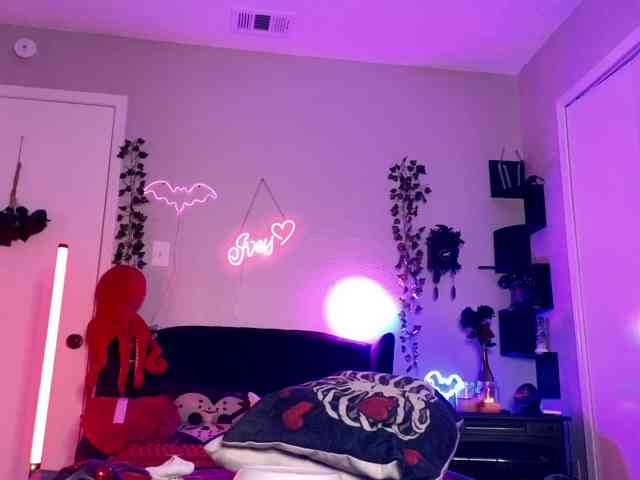 Ivey_strigoi webcam