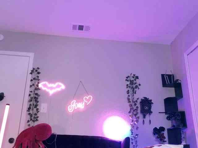 Ivey_strigoi webcam