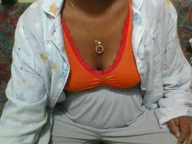 LadyDesire webcam