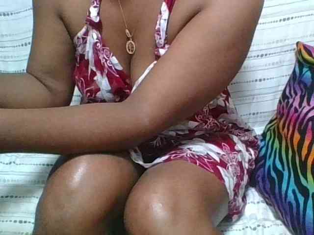LadyDesire webcam