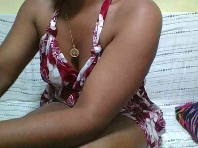 LadyDesire webcam