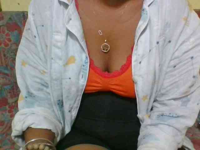 LadyDesire webcam
