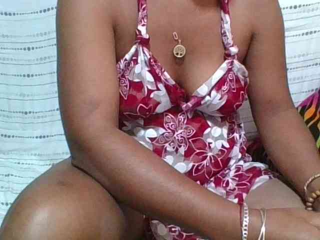 LadyDesire webcam
