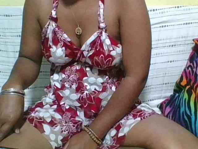 LadyDesire webcam